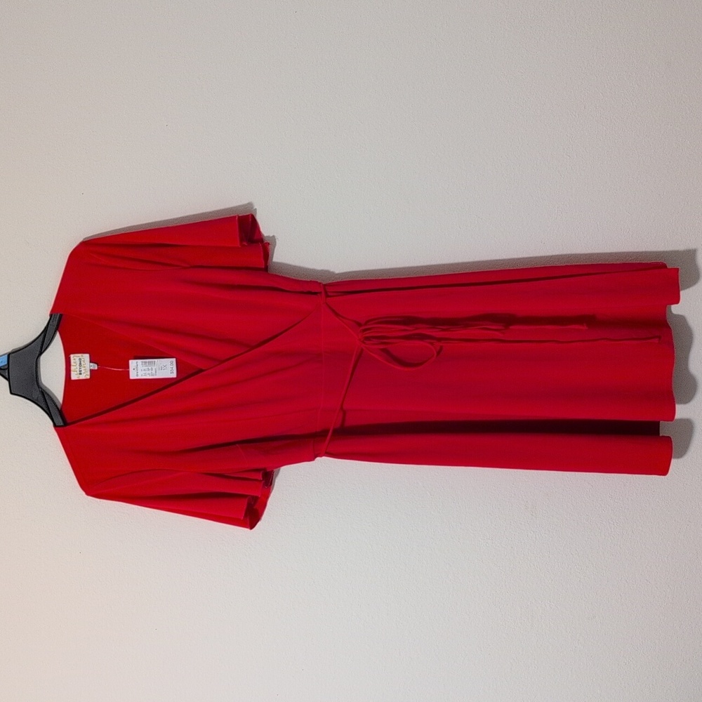 Ashley Graham Beyond Dress Faux Wrap Swing Short Flutter Sleeve Size 1X EUC.